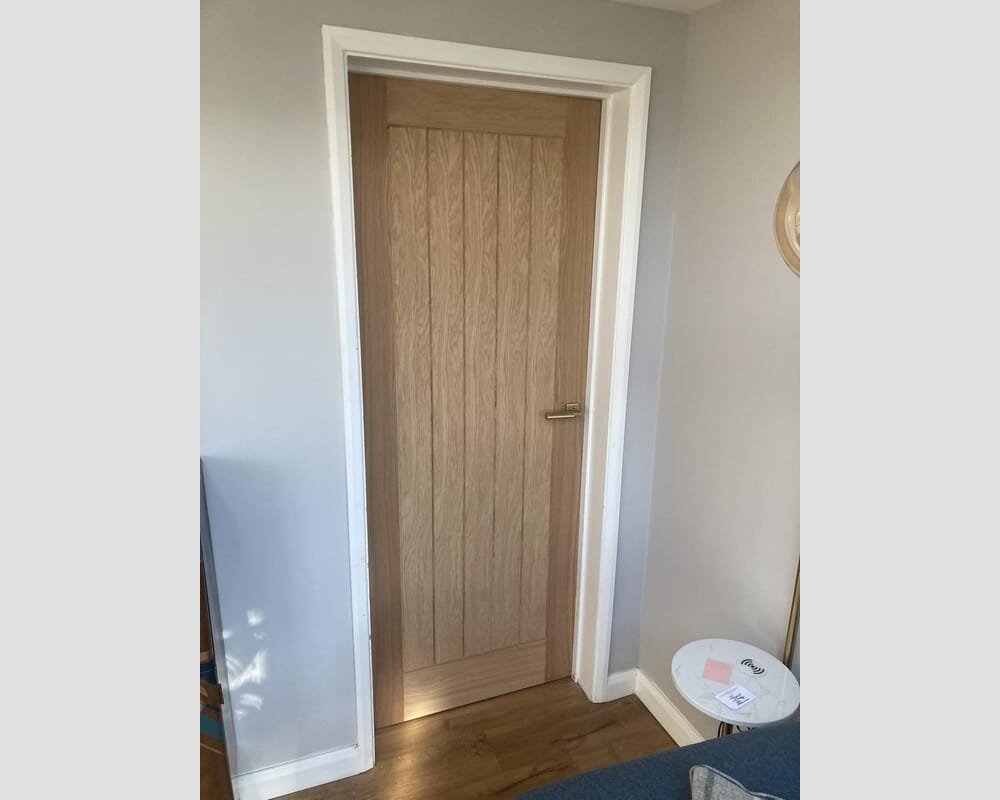 2040 x 726 x 44mm FD30 (29") Mexicano Oak - Prefinished Internal Fire Doors